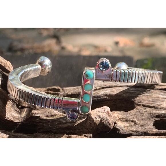 Navajo Artist Herbert Joe SS, Turquoise and Gemstone Cuff - Picture 2 of 8